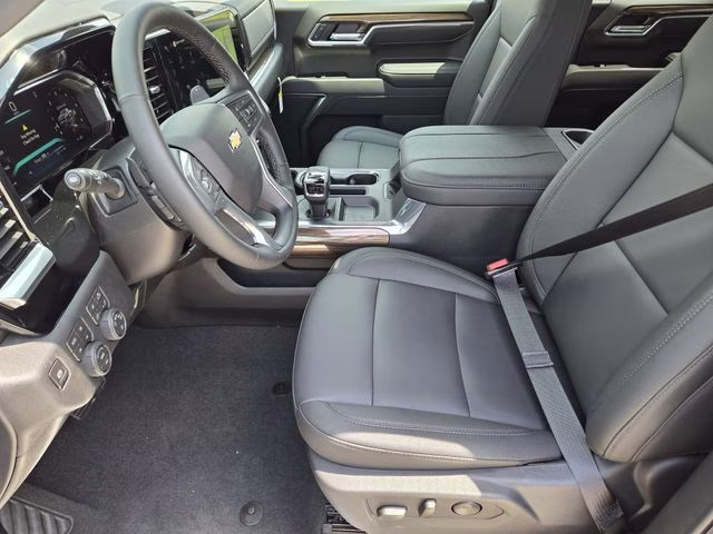 2026 Sterling Gray Metallic Chevrolet Silverado 1500 LT 4X4 Truck