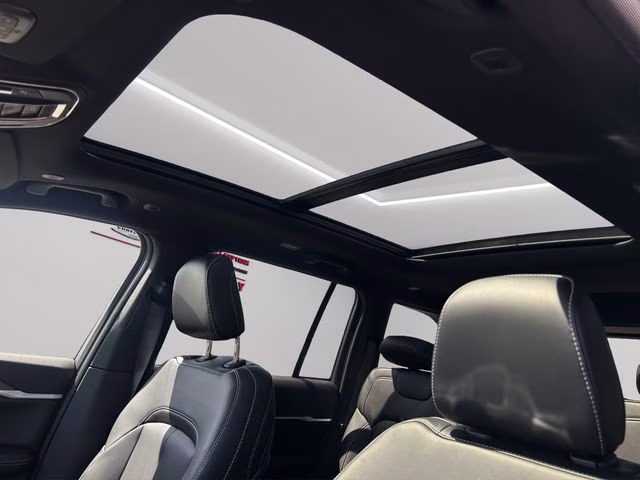2026 Bright White Clearcoat Jeep Grand Cherokee Limited 4X4 SUV