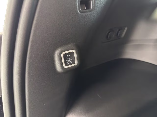 2026 Sting-Gray Clearcoat Jeep Cherokee Limited 4X4 SUV
