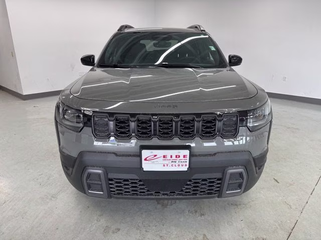 2026 Sting-Gray Clearcoat Jeep Cherokee Limited 4X4 SUV