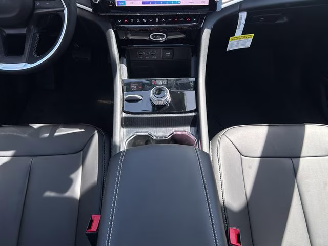 2026 Bright White Clearcoat Jeep Grand Cherokee Limited 4X4 SUV
