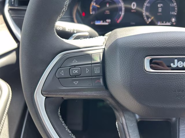 2026 Bright White Clearcoat Jeep Grand Cherokee Limited 4X4 SUV