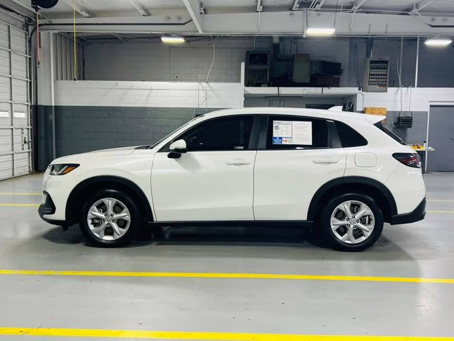 2023 White Honda HR-V LX FWD SUV