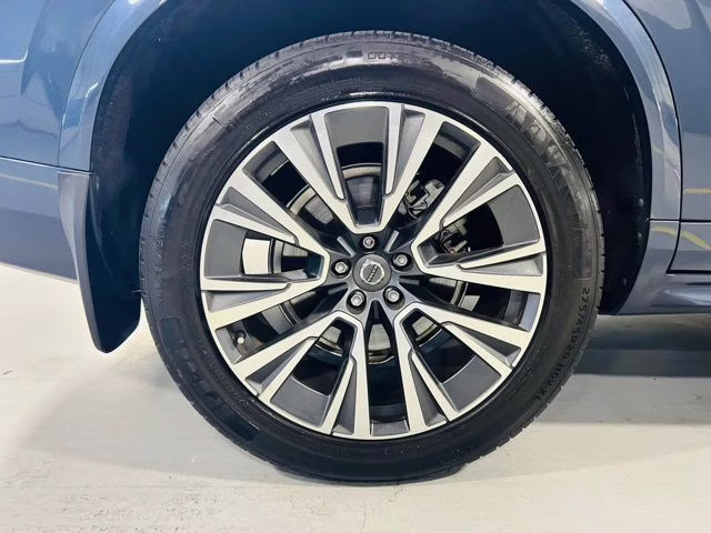 2021 Denim Blue Metallic Volvo XC90 T6 Momentum AWD SUV