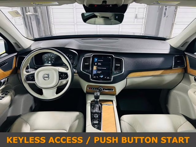 2021 Denim Blue Metallic Volvo XC90 T6 Momentum AWD SUV