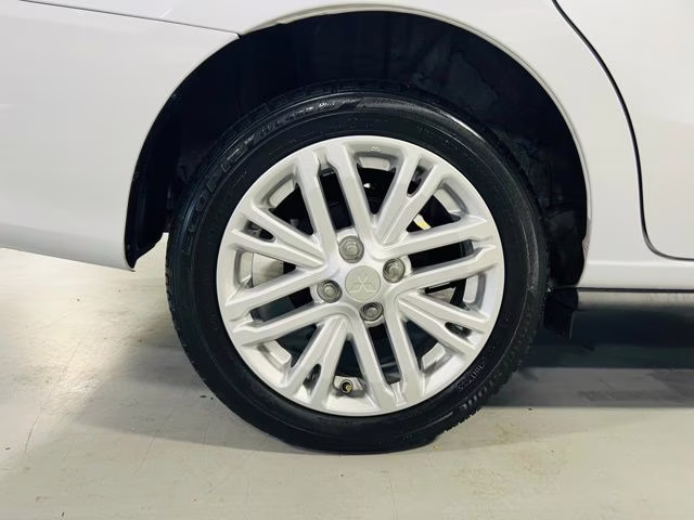 2023 White Diamond Mitsubishi Mirage G4 LE FWD Sedan