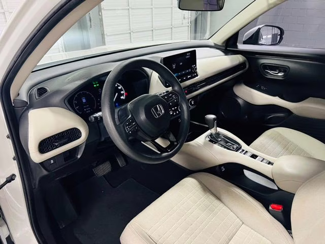 2023 White Honda HR-V LX FWD SUV