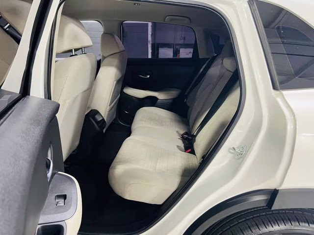 2023 White Honda HR-V LX FWD SUV