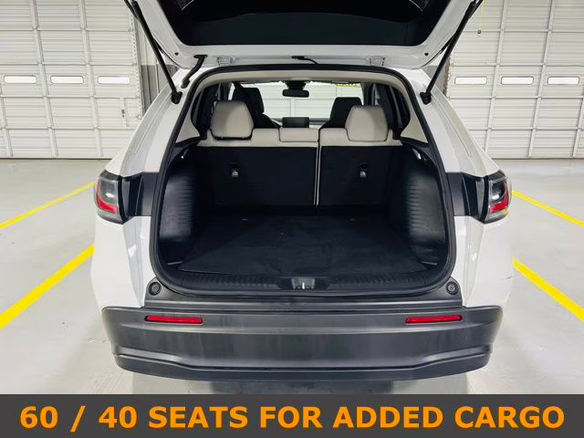 2023 White Honda HR-V LX FWD SUV