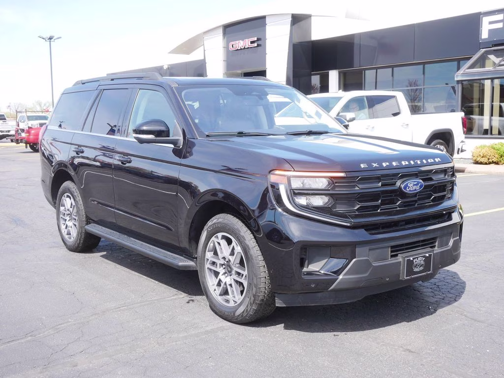 2025 Black Ford Expedition Active 4X4 SUV