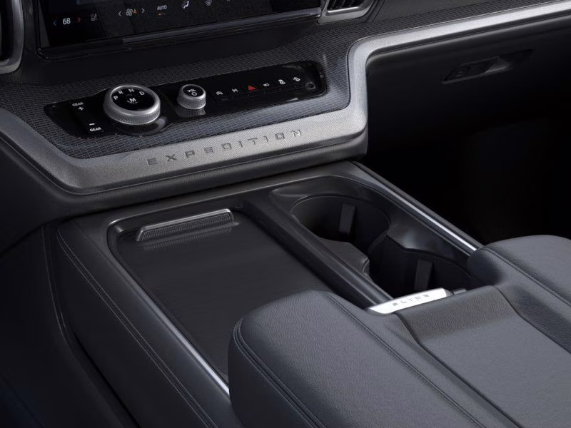 2026 Star White Metallic Tri-Coat Ford Expedition Max Platinum 4X4 SUV