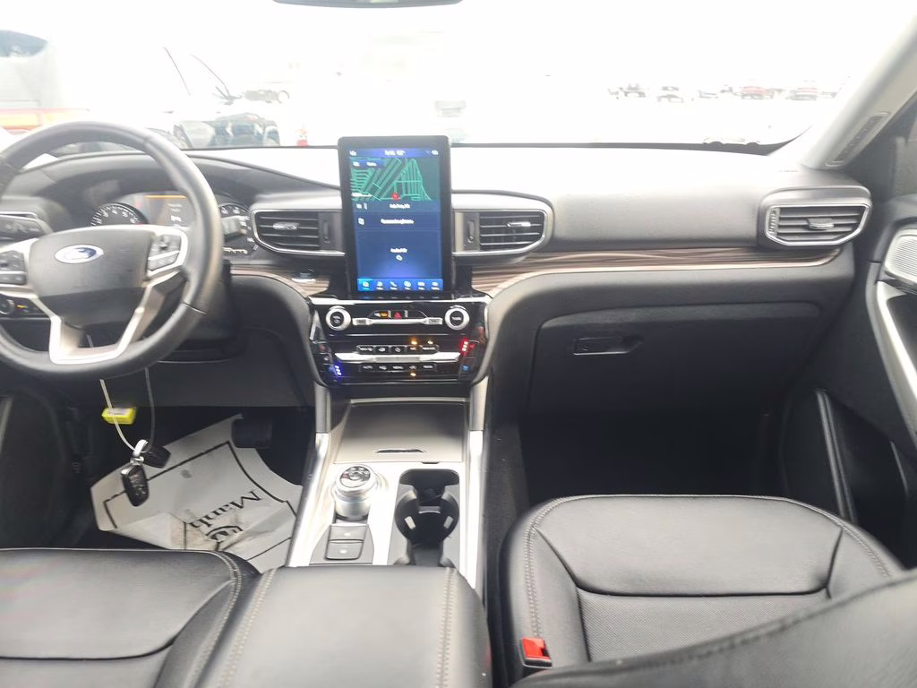 2023 White Metallic Ford Explorer Limited w/Towing / B&O Sound & Twin Panel Moonroof 4X4 SUV