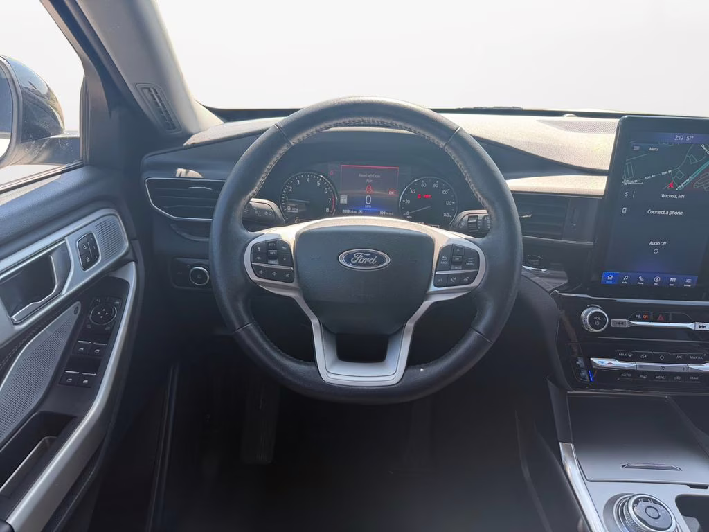 2023 White Metallic Ford Explorer Limited w/Towing / B&O Sound & Twin Panel Moonroof 4X4 SUV