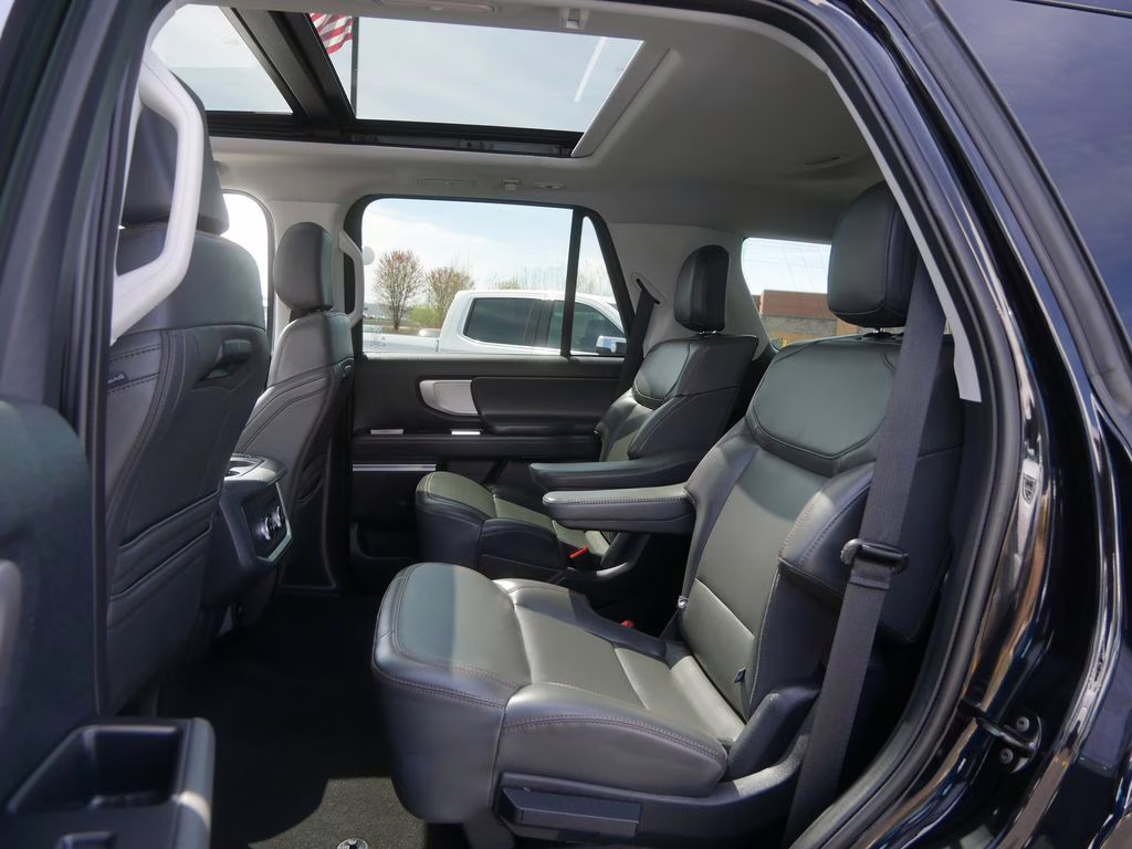 2025 Black Ford Expedition Active 4X4 SUV