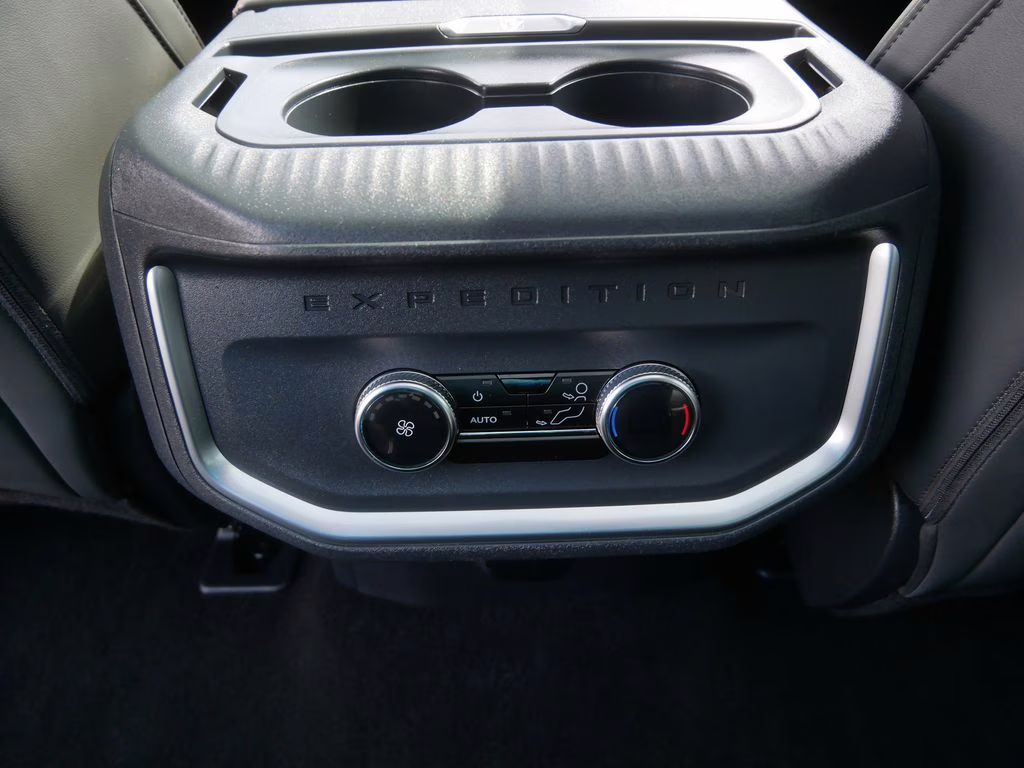 2025 Black Ford Expedition Active 4X4 SUV