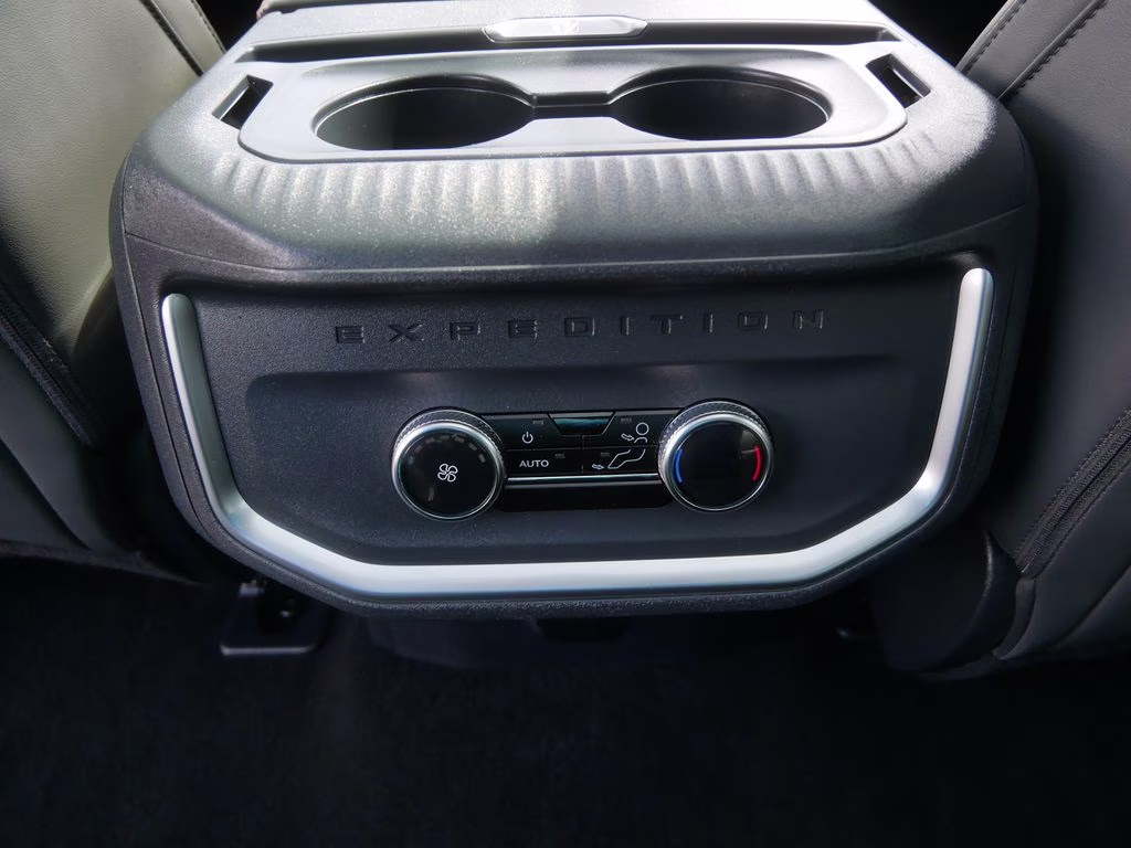 2025 Black Ford Expedition Active 4X4 SUV