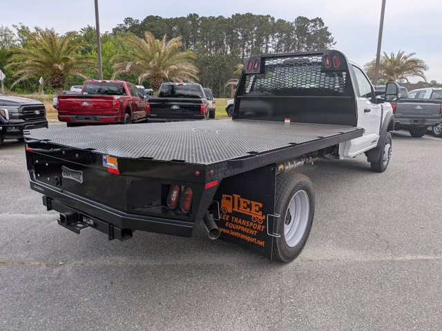 2026 Oxford White Ford Super Duty F-550 DRW XL 4X4 Truck