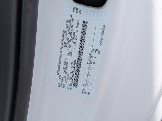 2026 Oxford White Ford Super Duty F-550 DRW XL 4X4 Truck