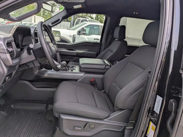 2025 Black Ford F-150 XLT 4X4 Truck