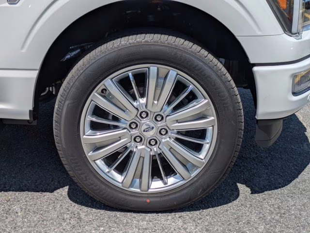 2025 White Metallic Ford F-150 Platinum 4X4 Truck