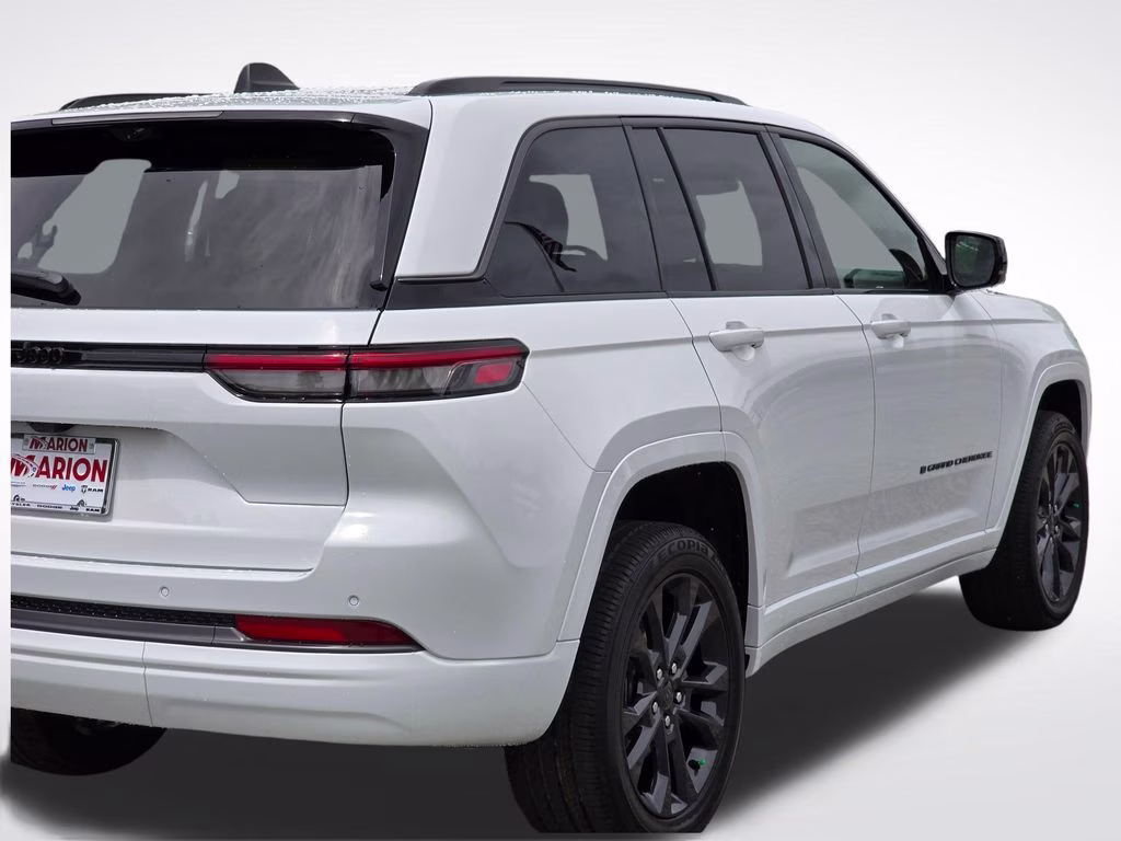 2026 Bright White Clearcoat Jeep Grand Cherokee Limited Reserve 4X4 SUV
