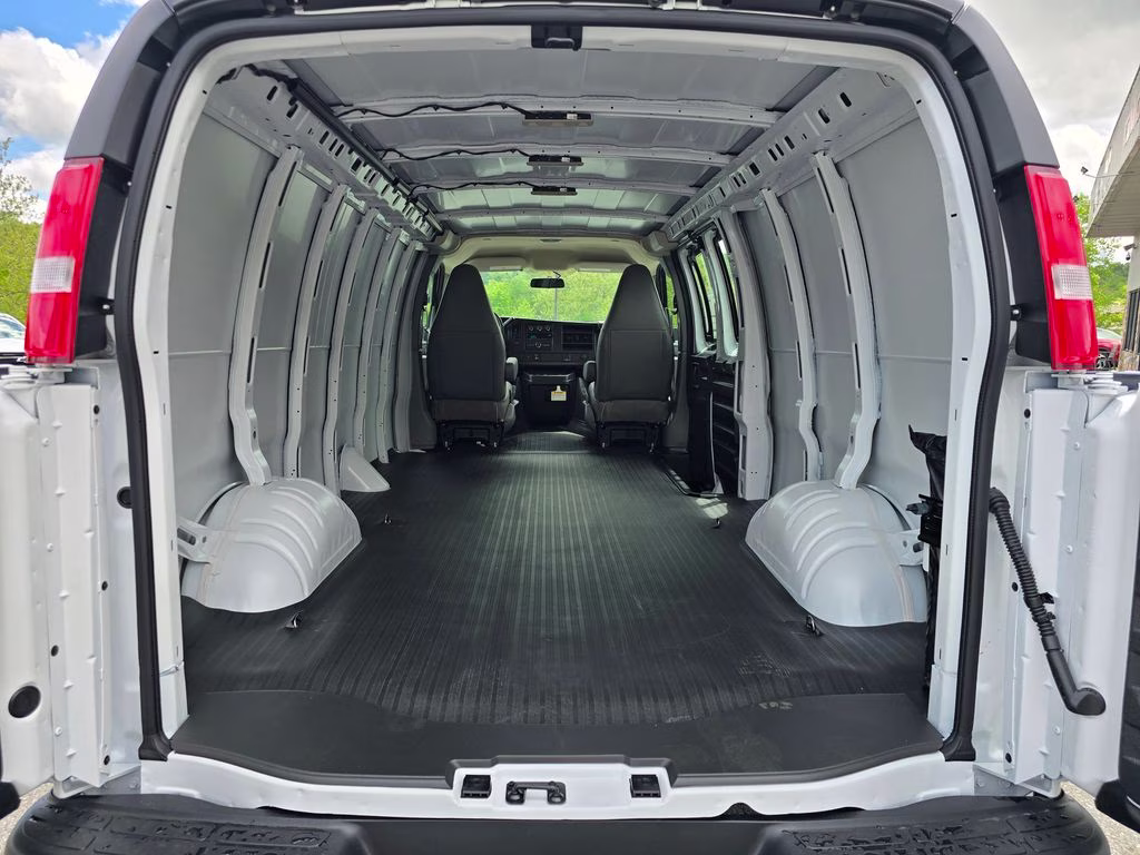 2026 Summit White Chevrolet Express 2500 Work Van RWD Van