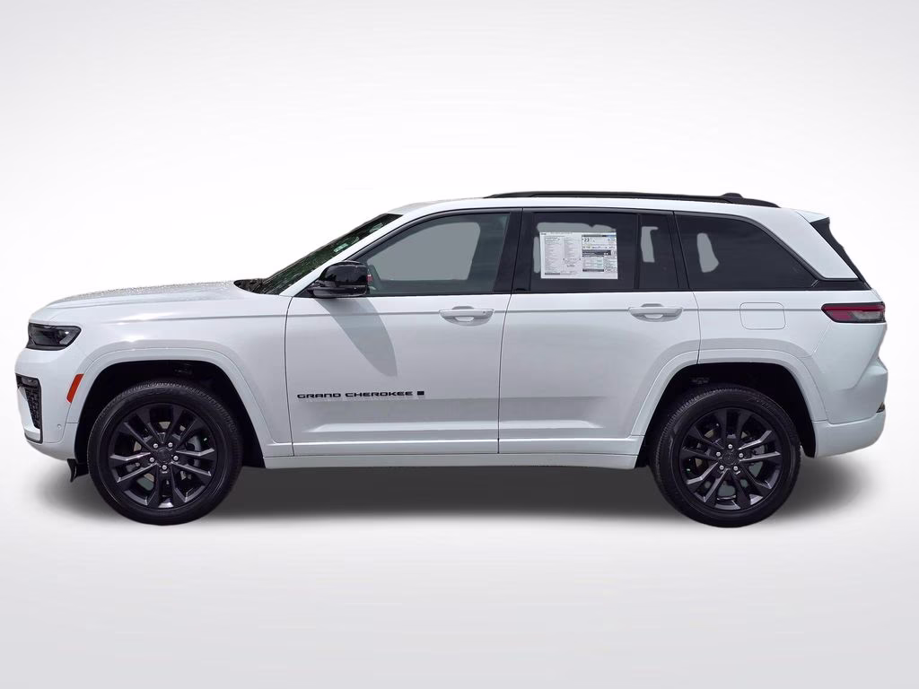 2026 Bright White Clearcoat Jeep Grand Cherokee Limited Reserve 4X4 SUV