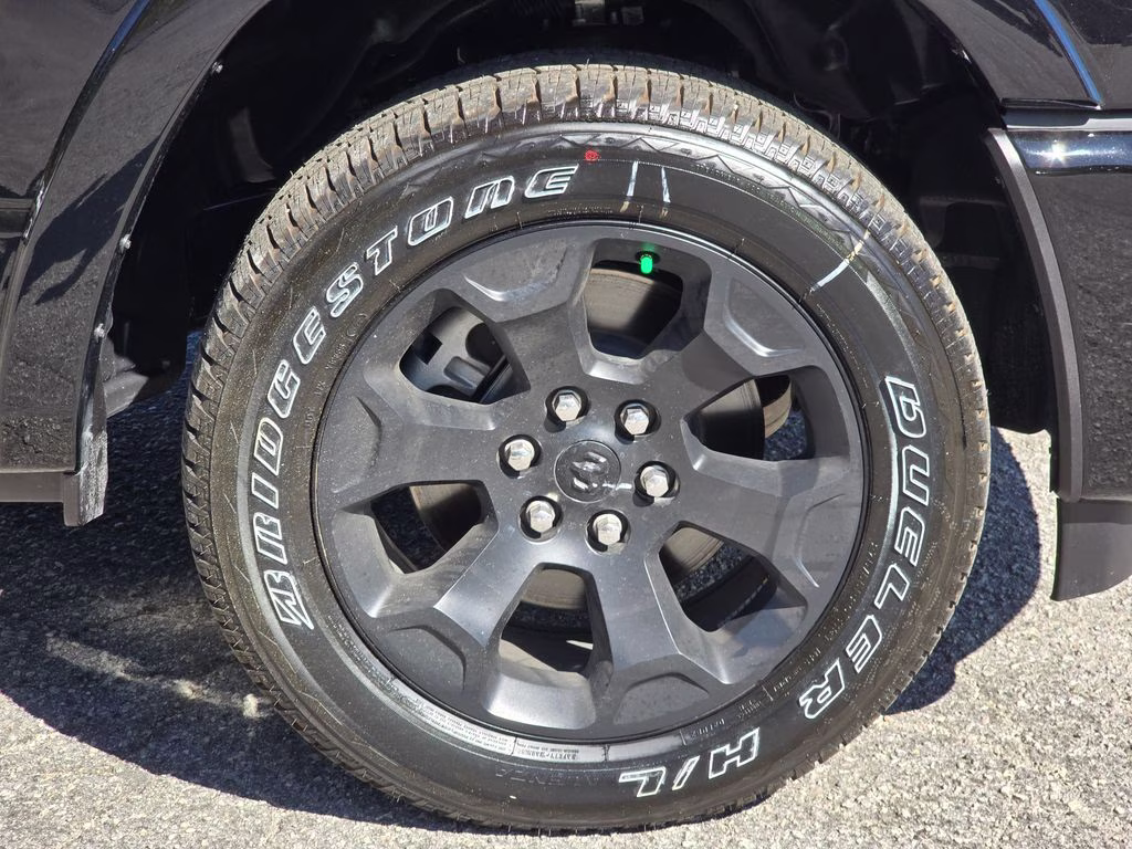 2026 Diamond Black Crystal Pearlcoat Ram 1500 Big Horn/Lone Star 4X4 Truck