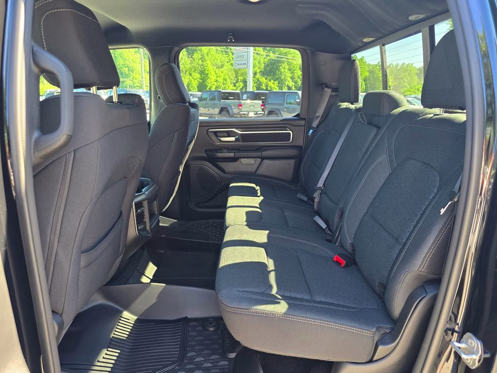 2026 Diamond Black Crystal Pearlcoat Ram 1500 Big Horn/Lone Star 4X4 Truck