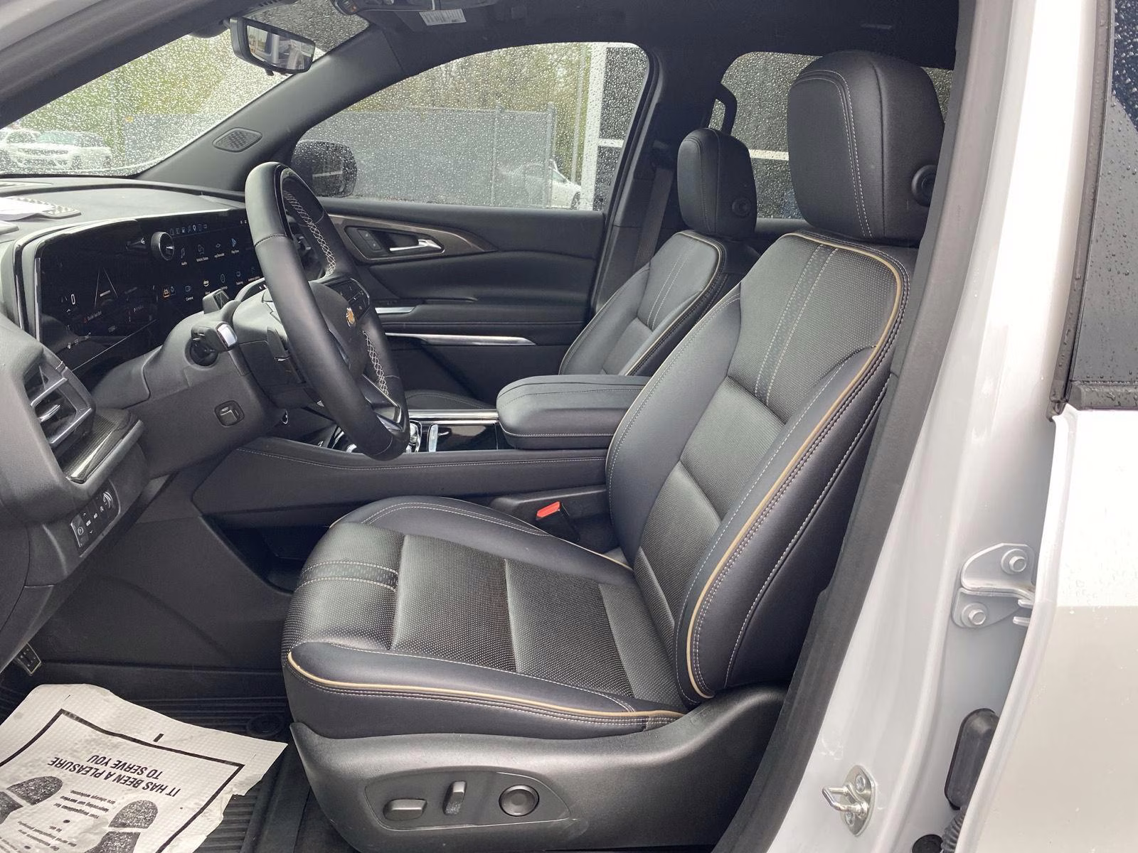 2025 Iridescent Pearl Tricoat Chevrolet Traverse AWD High Country AWD SUV