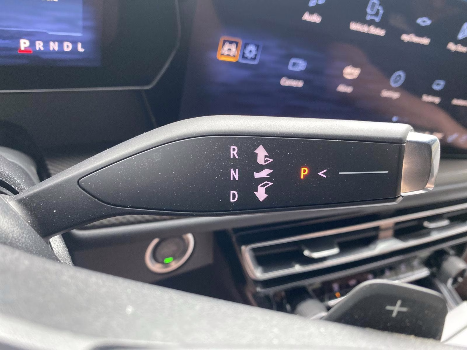 2025 Iridescent Pearl Tricoat Chevrolet Traverse AWD High Country AWD SUV