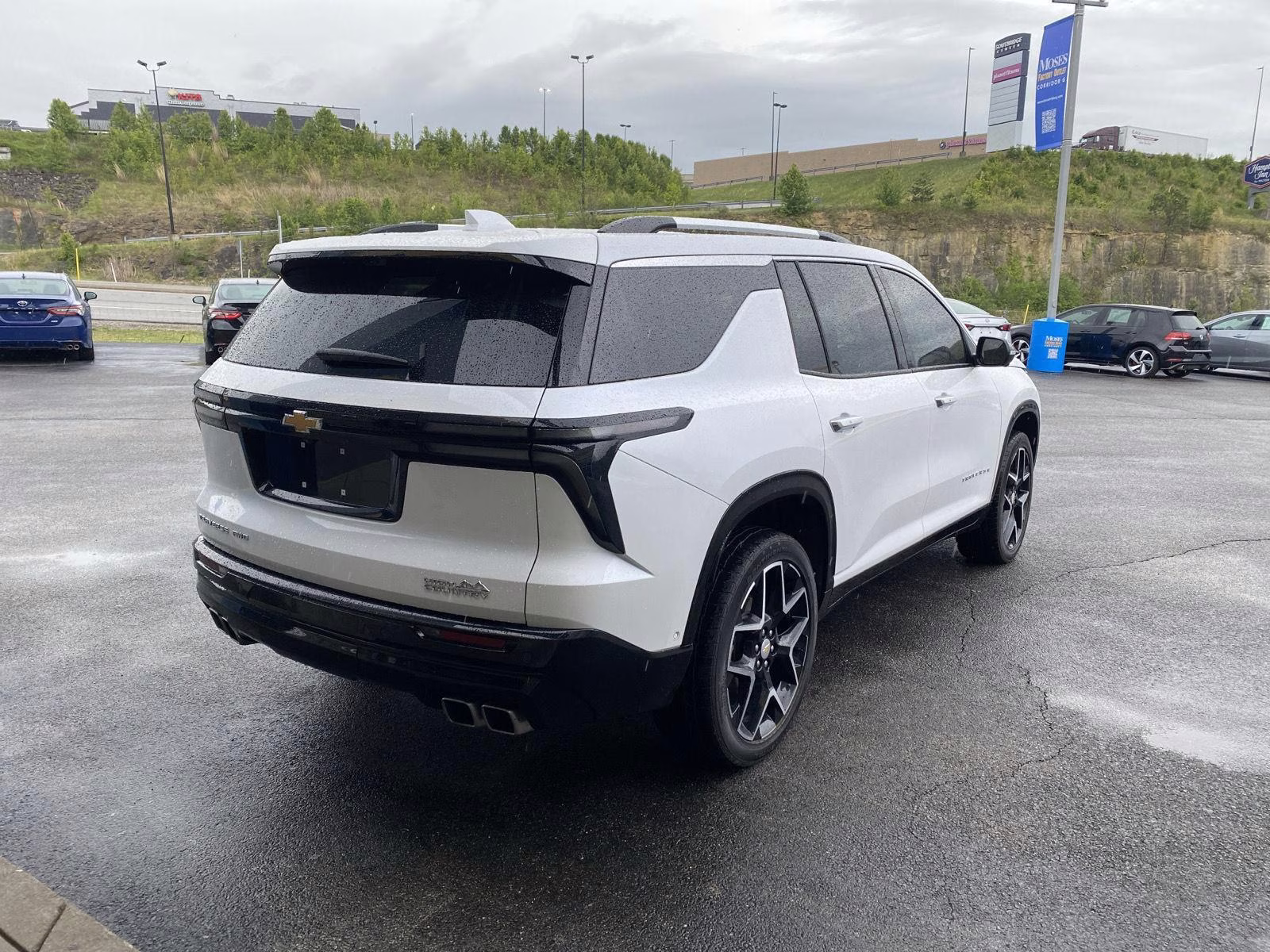 2025 Iridescent Pearl Tricoat Chevrolet Traverse AWD High Country AWD SUV