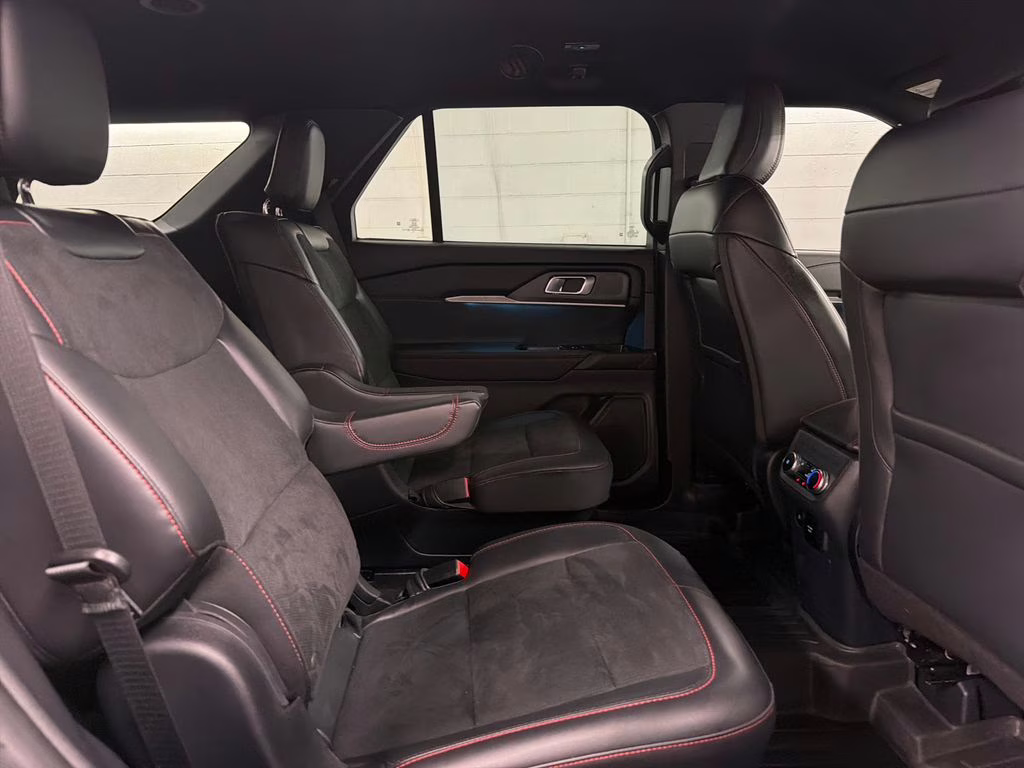 2025 Agate Black Metallic Ford Explorer ST 4X4 SUV
