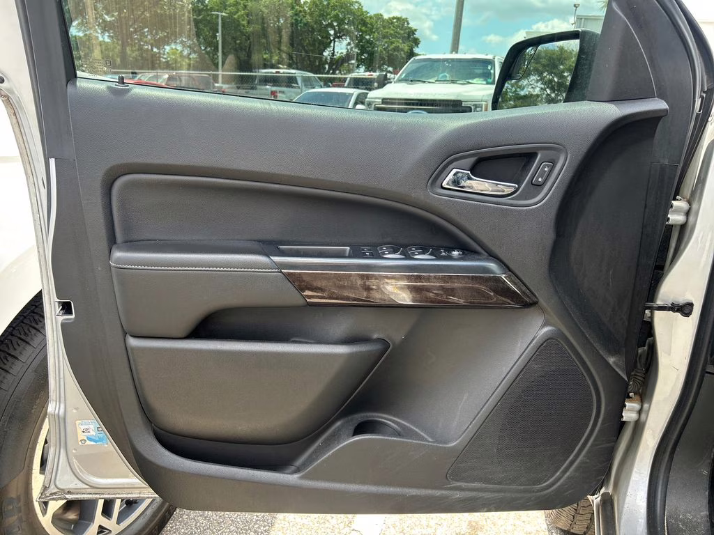 2018 Quicksilver Metallic GMC Canyon SLE1 RWD Truck