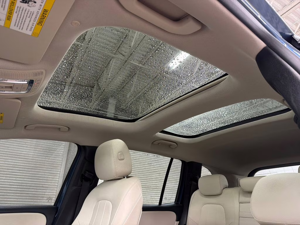 2023 Denim Blue Metallic Mercedes-Benz GLB GLB 250 FWD SUV