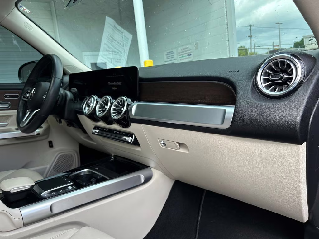 2023 Denim Blue Metallic Mercedes-Benz GLB GLB 250 FWD SUV