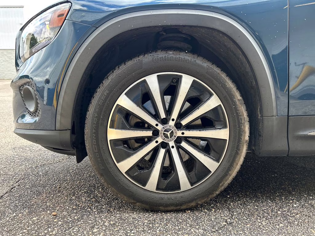 2023 Denim Blue Metallic Mercedes-Benz GLB GLB 250 FWD SUV