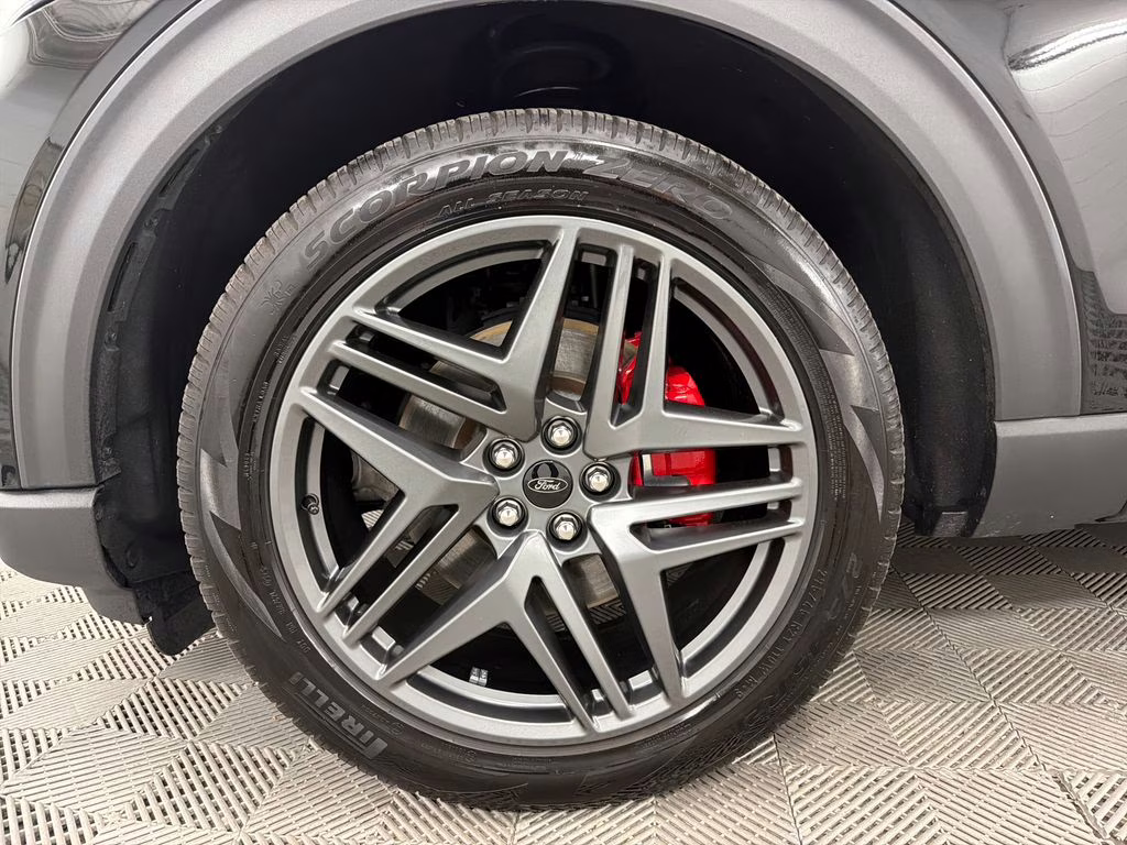 2025 Agate Black Metallic Ford Explorer ST 4X4 SUV
