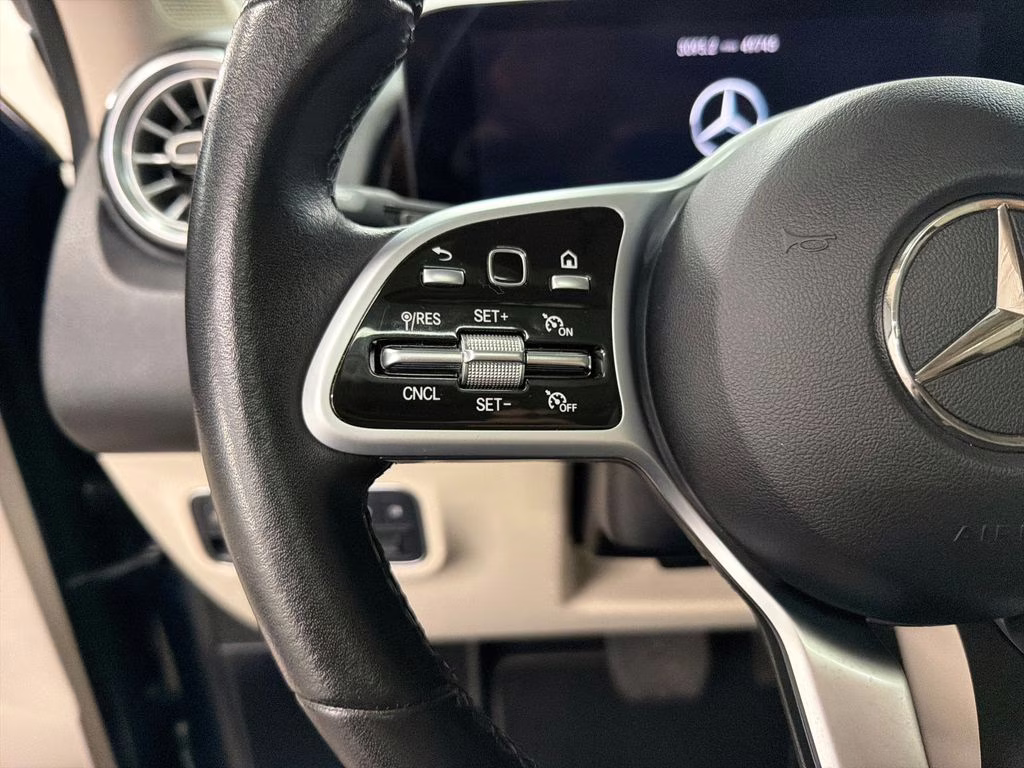 2023 Denim Blue Metallic Mercedes-Benz GLB GLB 250 FWD SUV