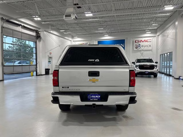 2016 Silver Ice Metallic Chevrolet Silverado 1500 LT 4X4 Truck