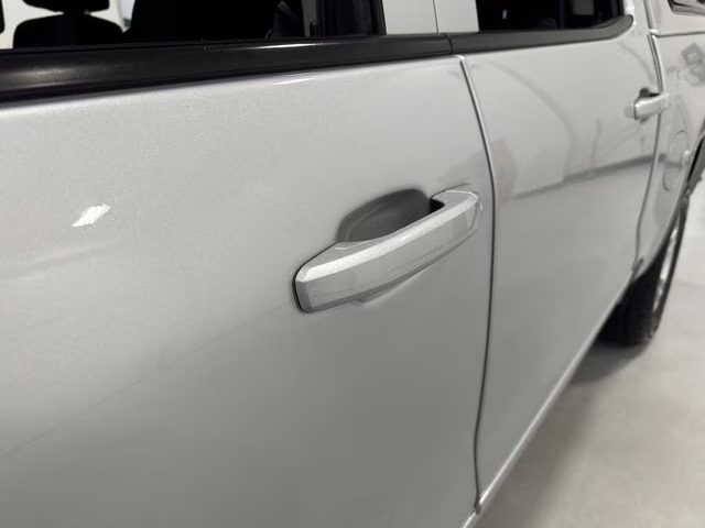 2016 Silver Ice Metallic Chevrolet Silverado 1500 LT 4X4 Truck