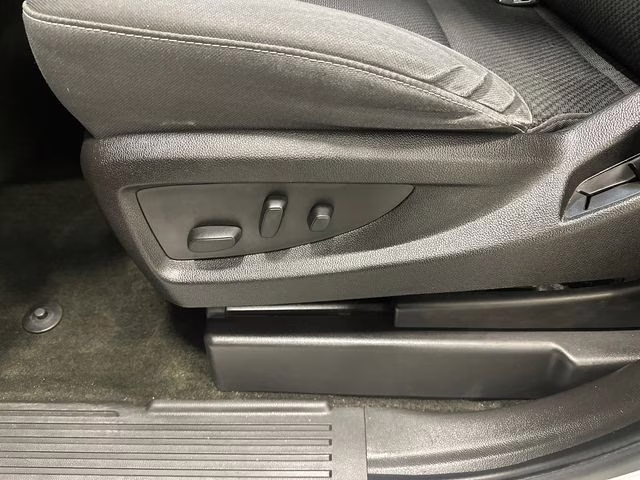 2016 Silver Ice Metallic Chevrolet Silverado 1500 LT 4X4 Truck