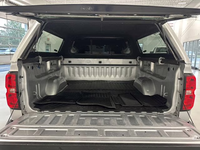 2016 Silver Ice Metallic Chevrolet Silverado 1500 LT 4X4 Truck