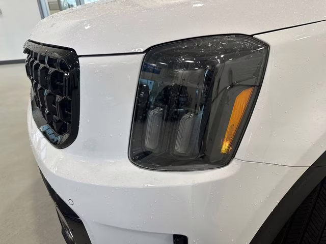 2024 Glacial White Pearl Kia Telluride SX-Prestige X-Line AWD SUV
