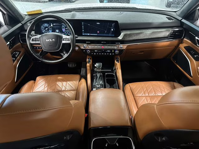 2024 Glacial White Pearl Kia Telluride SX-Prestige X-Line AWD SUV