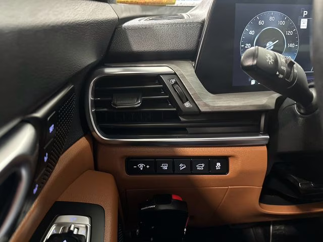 2024 Glacial White Pearl Kia Telluride SX-Prestige X-Line AWD SUV