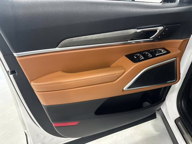 2024 Glacial White Pearl Kia Telluride SX-Prestige X-Line AWD SUV