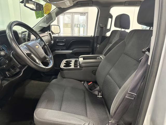 2016 Silver Ice Metallic Chevrolet Silverado 1500 LT 4X4 Truck