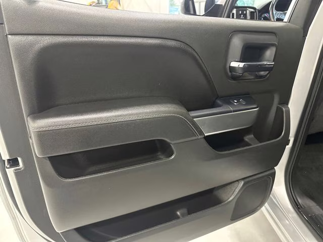 2016 Silver Ice Metallic Chevrolet Silverado 1500 LT 4X4 Truck