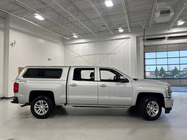 2016 Silver Ice Metallic Chevrolet Silverado 1500 LT 4X4 Truck